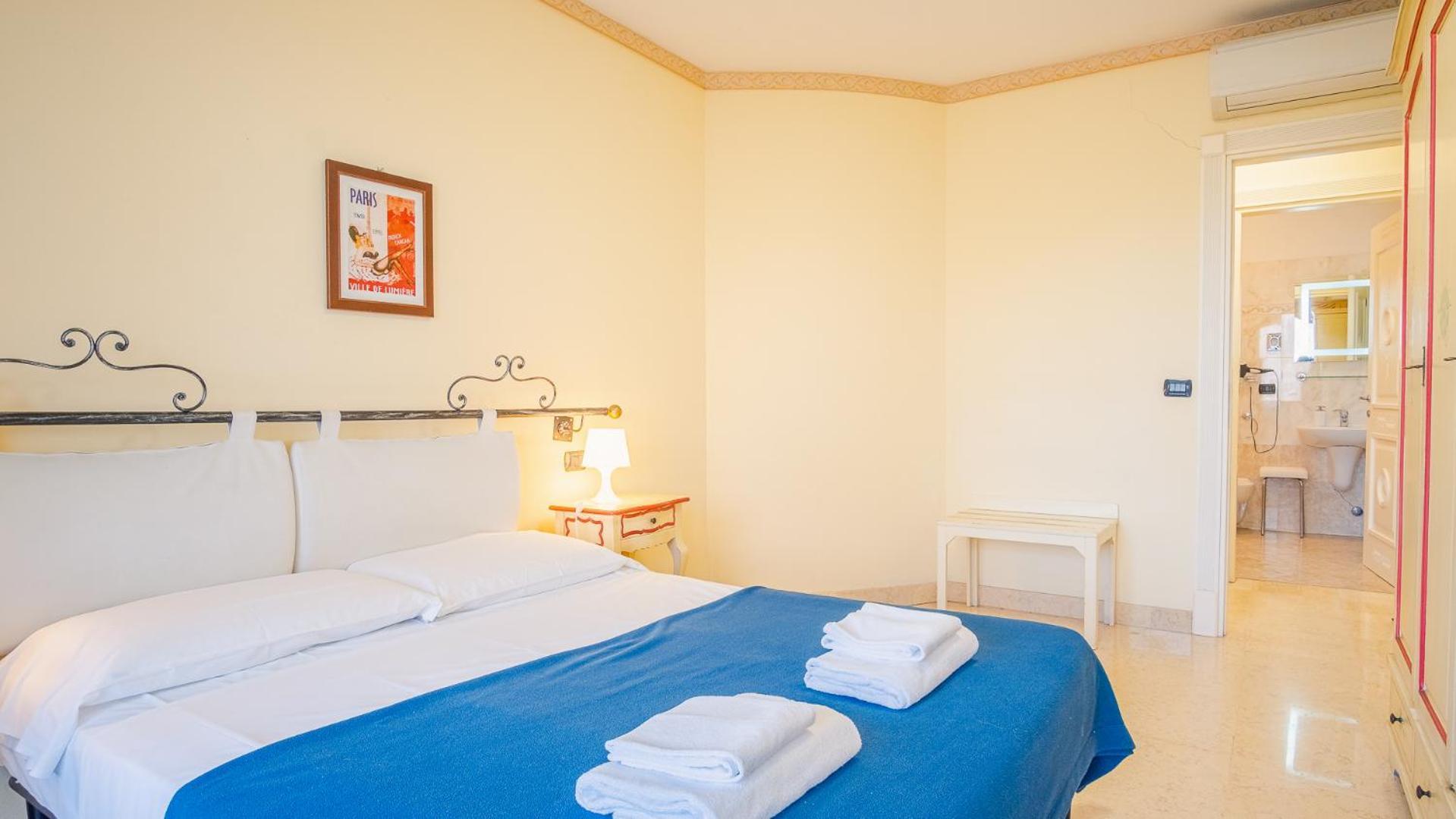 Relais Du Lac Village - Italian Homing Десенцано дел Гарда Екстериор снимка