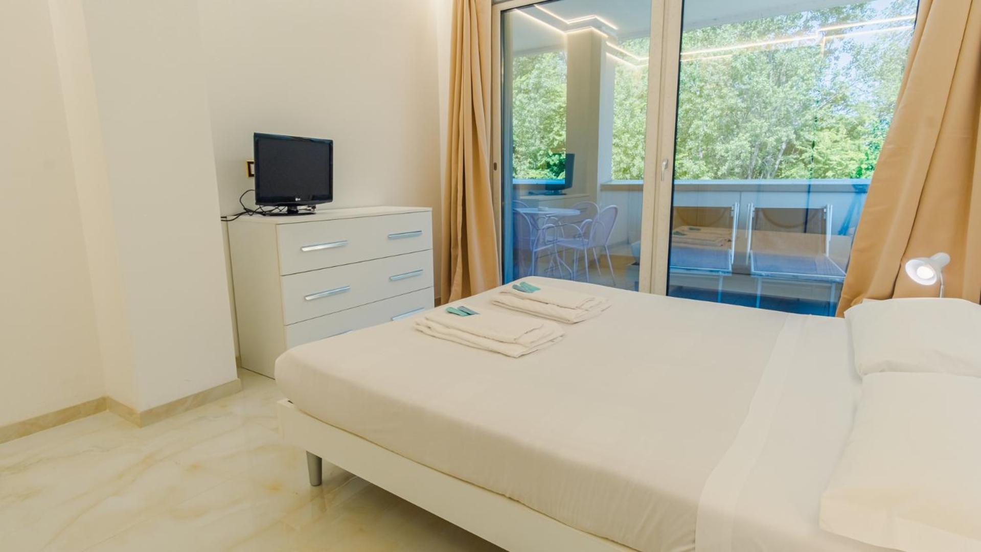 Relais Du Lac Village - Italian Homing Десенцано дел Гарда Екстериор снимка